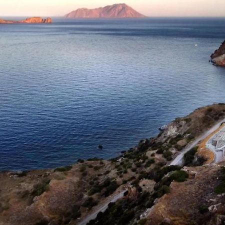 Echoes Milos Plaka  ภายนอก รูปภาพ