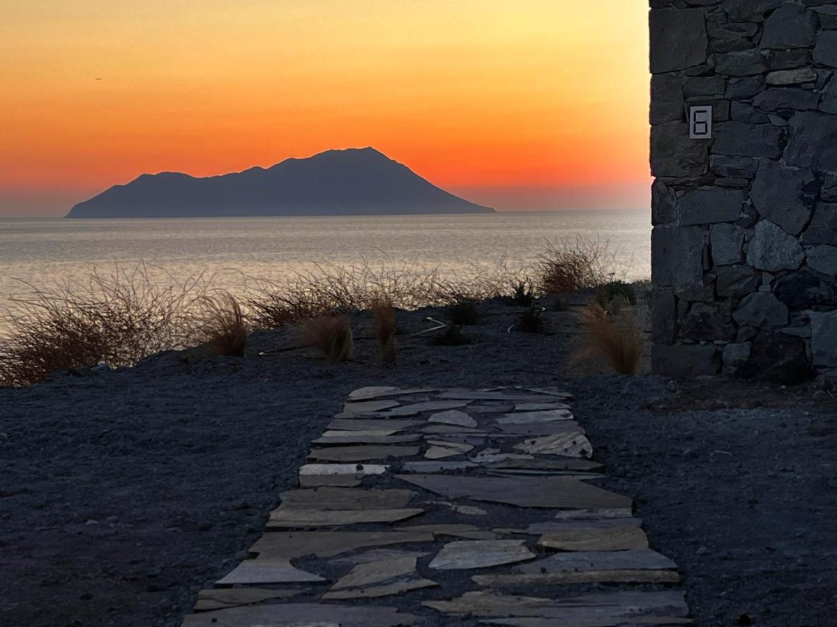 Echoes Milos Plaka  ภายนอก รูปภาพ