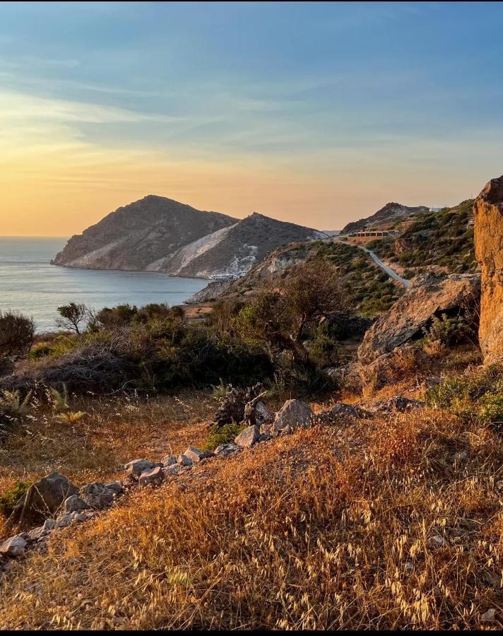 Echoes Milos Plaka  ภายนอก รูปภาพ